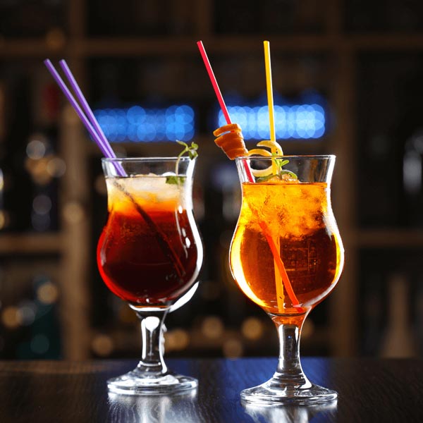 deux verres de cocktails