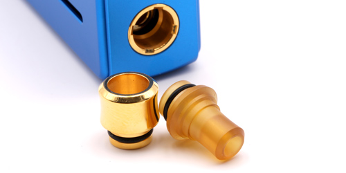 2 drip tips pour 2 résistances différentes fournies, il ne vous reste plus qu'à choisir.