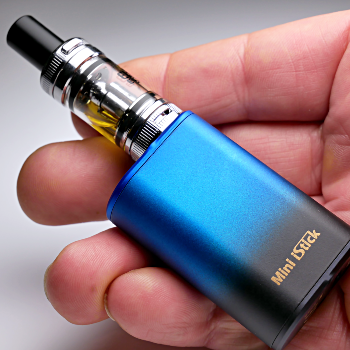 TEST : le kit Mini iStick 20W d'Eleaf passe dans nos mains