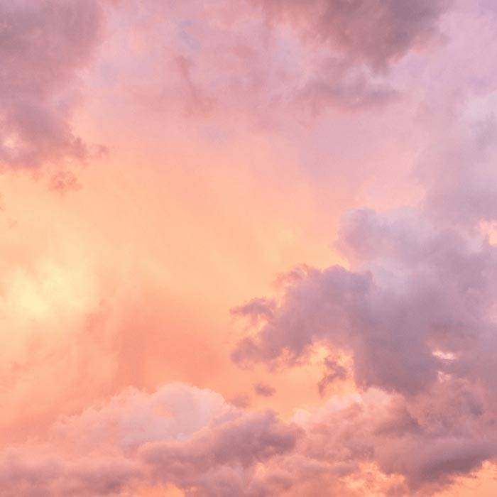 Petit Nuage envahit le ciel de Roykin Paris